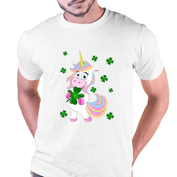 St Patricks Day T Shirt, St Patrick’s Day Lucky Unicorn Holding a Four Leaf Clover T-Shirt, Funny St Patricks Day Shirts