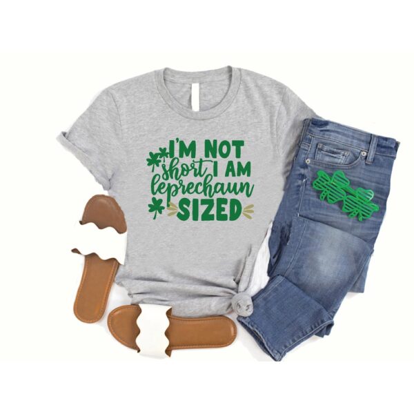 Funny St.Patricks Day T-shirt, St Patrick’s Day Gift For Girls and Boys, I’m Not Short I’m Leprechaun Size Tee
