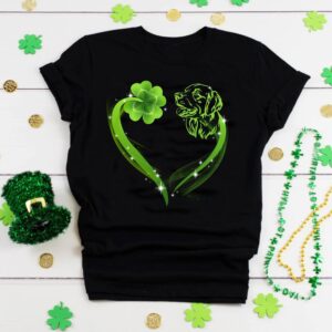 Patrick s Day T Shirt Golden Retriever On Four Leaf Clover Heart Shirt St Patricks Day Shirt for Dog Mom 3 lrm3dj.jpg