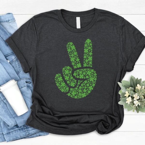 Patrick’s Day T-Shirt, Shamrock Peace Sign Shirt, Peace Hand Shirt, Irish Shirt, St Patrick’s Day Shirt, Clover Shirt, Peace Shirt, St Pattys Day Tee