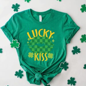 St. Patrick s Day Shirt for Women Shamrock Lips Tshirt Lucky Lip Kiss Shirt Irish Women Shirt Shamrock Lips Tee 3 uv4exk.jpg